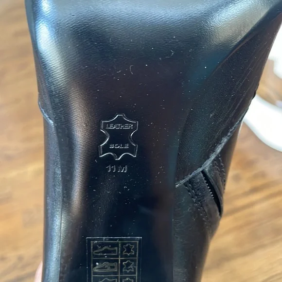Tory Burch Colton 85MM Galleon Leather Bootie in Perfect Black